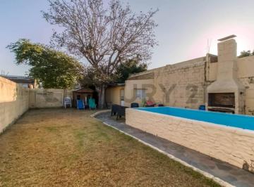 Casa · 160m² · Venta de Casa en 3 Dorm. en La Plata