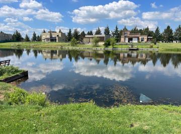Terreno , Escobar · Lindísimo Lote Al Agua (Laguna) en El Barrio Cerrado El Naudir