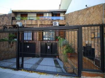 Casa · 163m² · 4 Ambientes · 1 Cochera · Duplex 4 Amb C/ptio y Qcho + Dpto Pque Pcios