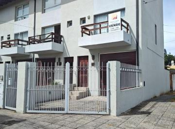 Casa de 3 ambientes, Mar del Plata · Apto Crédito Triplex 3 Amb. - Zona Constitución - con Renta