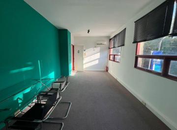 Oficina comercial · 20m² · Alquiler Comercial Oficina en Galería Calle Chubut