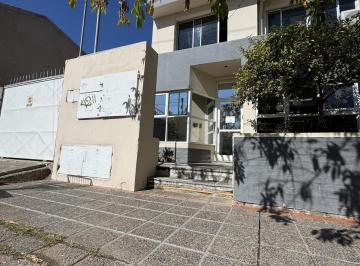 Oficina comercial · 120m² · 7 Ambientes · Oficina en Villa Farrell