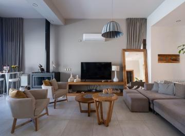 Casa · 320m² · 5 Ambientes · 2 Cocheras · Casa en Venta en Las Cañitas Barrio Privado. 4 Dorm.