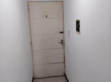 Ingreso · Departamento un Dormitorio con Balcón 4º Piso.