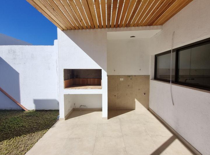 Casa · 126m² · 3 Ambientes · 1 Cochera