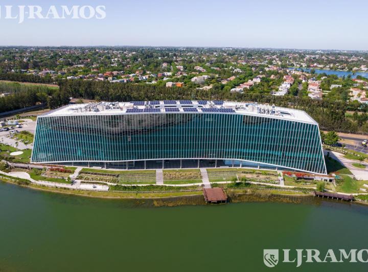 Oficina comercial · 266m² · 1 Ambiente · 5 Cocheras