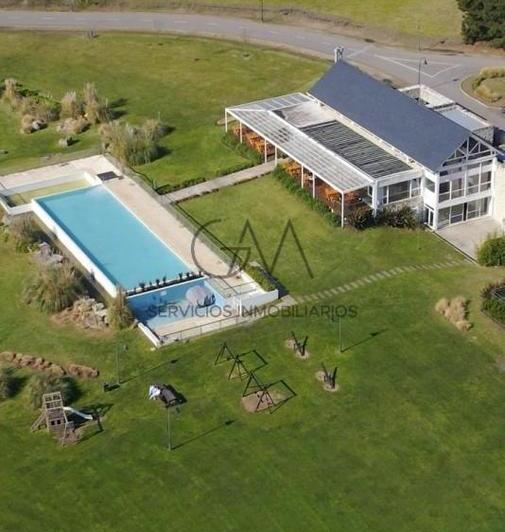 Terreno · 1352m²