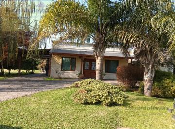 Casa · 200m² · 4 Ambientes · 1 Cochera · Casa en Venta y Alquiler en El Country El Paraiso Hipico & Golf
