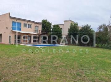 Casa · 150m² · 4 Ambientes · 3 Cocheras · Venta Casa 4 Ambientes 3 Dorm. Pileta San Francisco Villanueva.