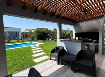 Casa · 165m² · 5 Ambientes · 2 Cocheras · Oportunidad en Cul de Sac