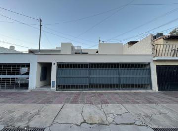 Departamento de 2 ambientes, Godoy Cruz · Depto 1 Dorm Patio Planta Baja Cochera