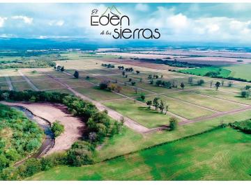 Terreno · 300m² · Oportunidad Lote con Escritura B Cerrado Colonia Caroya