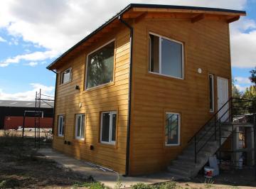 PH · 96m² · 5 Ambientes · 1 Cochera · Casa Tipo PH en Dina Huapi con 3 Habitaciones