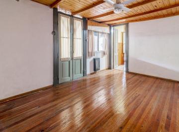 Casa · 149m² · 7 Ambientes · Venta Casa Para Reciclar a Pocas Cuadras del Centro de San Isidro