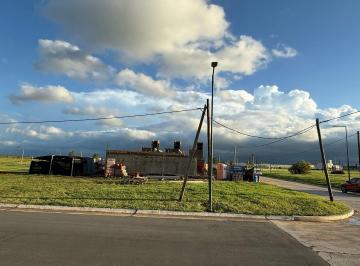 Terreno · 396m² · Lote en Venta - Docta Lote 001 - Mza 166