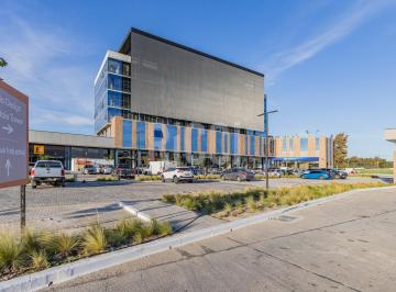 Oficina comercial · 144m² · Oficina en Alquiler Polo Hudson