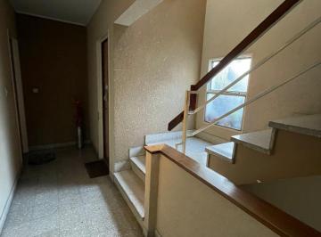 Departamento de 4 ambientes, La Plata · Departamento PH a La Venta de un Dormitorio.