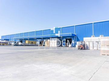 Bodega-Galpón · 4300m² · Galpón Aaa en Alquiler en Zarate