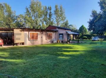 Quinta vacacional · 70m² · 3 Ambientes · 2 Cocheras · Casa Quinta de Tres Ambientes