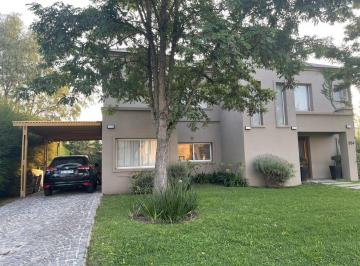 Casa de 4 ambientes, Escobar · Lindísima Casa en Venta en El Barrio San Matías