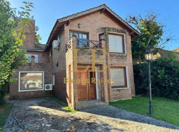 Casa · 247m² · 4 Ambientes · 3 Cocheras · Casa Venta en Maschwitz Club