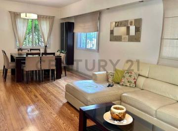 Casa · 119m² · 5 Ambientes · Venta Casa 4 / 5 Ambientes Flores 2 Patios Terraza Garage 2 Baños y Toilette Apto Credito