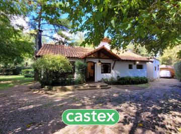 Casa · 160m² · 6 Ambientes · 2 Cocheras · Casa en Venta en Mapuche Cc Lote Interno