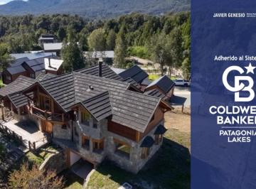 Casa · 329m² · 6 Ambientes · 1 Cochera · Venta Casa Villa La Angostura en Lote 2629 m² B° del Cipres