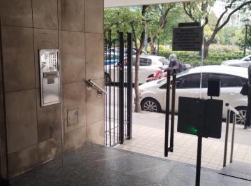 Departamento de 4 ambientes, Córdoba · Depto de 2d en Alberdi. Zona Plaza Colón!