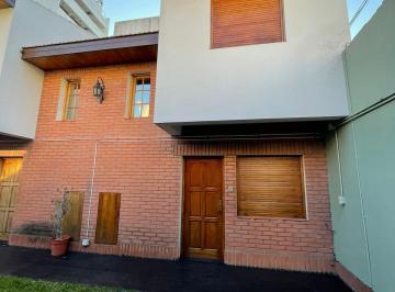Departamento de 4 ambientes, La Plata · Duplex de 2 Dorm. y Patio (Alquilado)