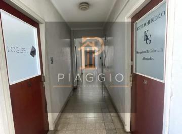 Oficina comercial · 23m² · Oficina a Una Cuadra del Centro de San Martin! Venta Y/o Alquiler