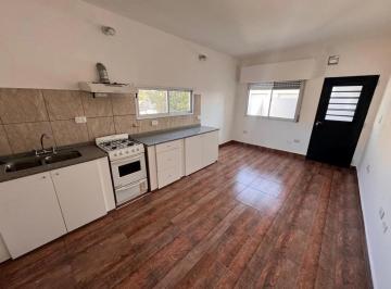 general-san-martin-villa-ballester-alquiler-ph-2-ambientes · Alquiler - 2 Amb con Patio y Cochera - V Ballester