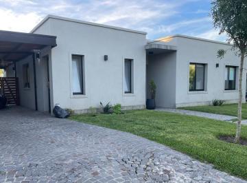 Casa · 134m² · 4 Ambientes · 1 Cochera · Casa en Alquiler, 4 Ambientes, Pilar del Este, Gba Norte