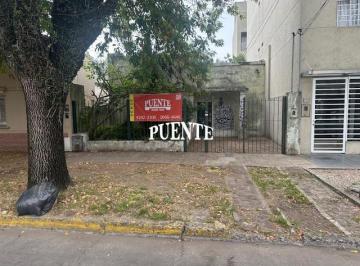 Casa · 329m² · Casa en Banfield Este