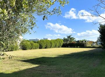 Terreno · 833m² · Lote en Venta en El Atardecer - Haras Santa Maria - Segunda Linea de Golf