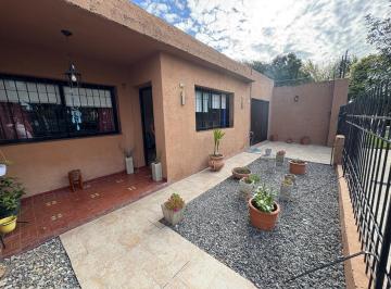 Casa de 3 ambientes, Hurlingham · Casa en Venta - Hurlingham
