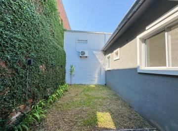 Casa · 70m² · 3 Ambientes · PH en Alquiler en San Fernando con Jardín Propio