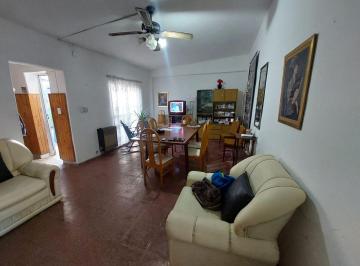 PH · 110m² · 4 Ambientes · Casa Tipo Ph! Guemes a m de Cañada!