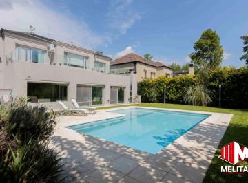 Casa de 4 ambientes, Esteban Echeverría · Saint Thomas Este