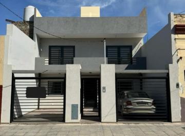 PH · 45m² · 2 Ambientes · 1 Cochera · PH en V. Maipu