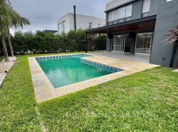 Casa · 200m² · 5 Ambientes · Casa Chalet en Alquiler en Castaños, Nordelta, Tigre