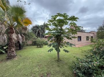 Casa · 230m² · 3 Ambientes · 1 Cochera · Casa Amoblada en Alquiler Alejandro Centeno