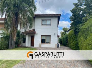 Casa · 200m² · 5 Ambientes · 2 Cocheras · Casa en Alquiler Aranjuez Country Club con Pileta!