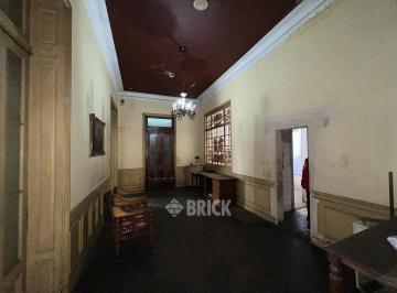 Departamento · 265m² · 12 Ambientes · Piso C/dep en Rivadavia Al 7000 - Frente Apto Prof 2 Suites