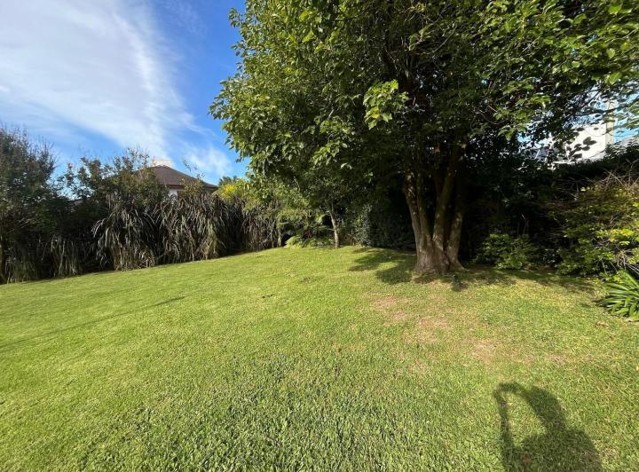 Terreno · 300m²