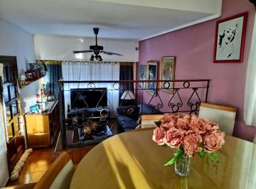 PH · 121m² · 6 Ambientes · 1 Cochera · Venta PH 6 Amb Quilmes C/terraza y Jardín
