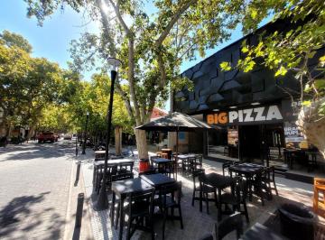 Local comercial · 620m² · 20 Cocheras · Local Comercial y Cocheras, Excelente Ubicación