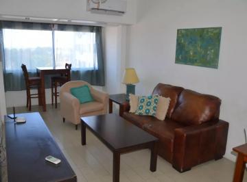 Departamento · 71m² · 3 Ambientes · 1 Cochera · Roosevelt