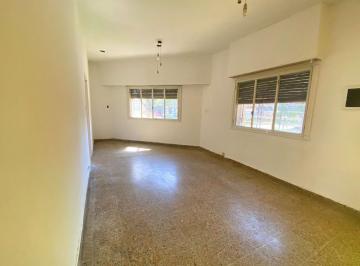 general-san-martin-san-andres-alquiler-casa-4-ambientes · Casa de 4 Ambientes con Patio y Cochera