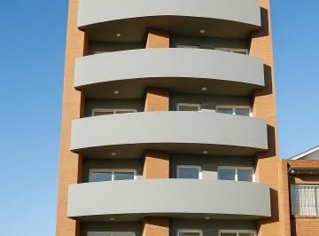 Departamento de 3 ambientes, Rosario · Moderno Semipiso en Zona Sur con Cochera – 2 Dorm. y Doble Balcón